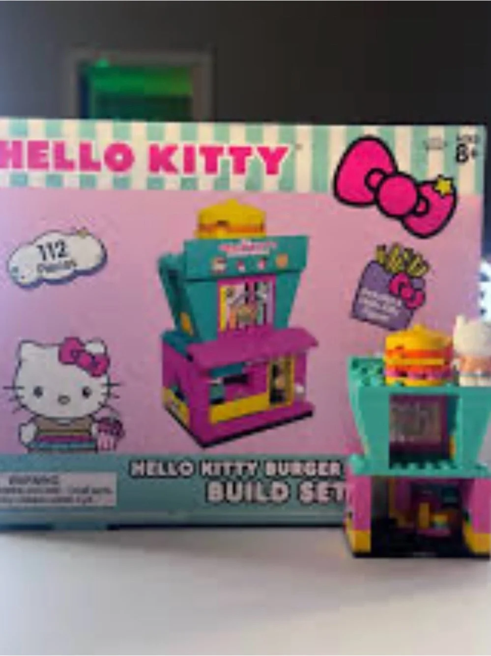 Hello Kitty Pink & Teal Burger Shop Building Set